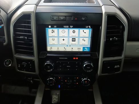 Used 2019 Ford F250 Lariat w/ Lariat Ultimate Package AWD/4WD image 8