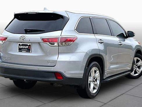 Used 2015 Toyota Highlander Limited FWD image 12