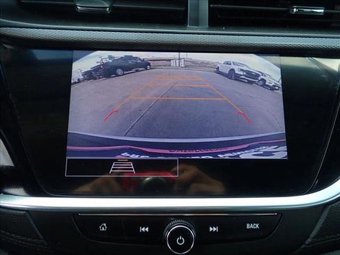 Used 2023 Buick Encore GX Preferred w/ Cold Weather Comfort Package FWD image 17