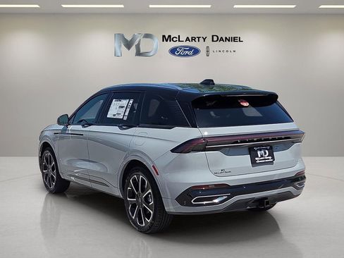 New 2026 Lincoln Nautilus Reserve AWD/4WD image 4