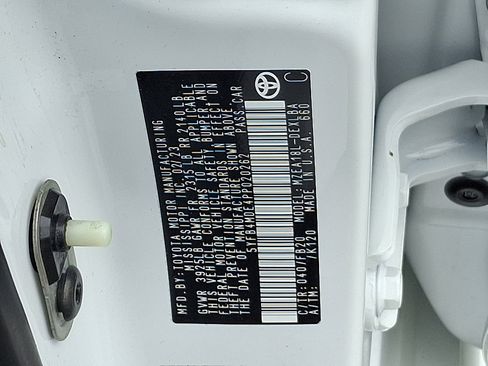 Certified 2023 Toyota Corolla LE image 26