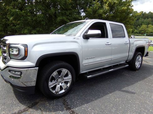 Used 2018 GMC Sierra 1500 SLT image 1