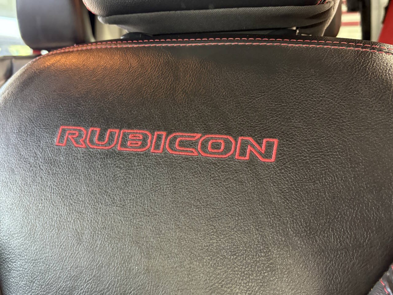 Used 2017 Jeep Wrangler Unlimited Rubicon AWD/4WD image 18