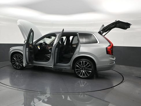 New 2026 Volvo XC90 B6 Plus AWD/4WD image 32