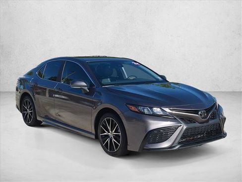 Certified 2024 Toyota Camry SE FWD image 3