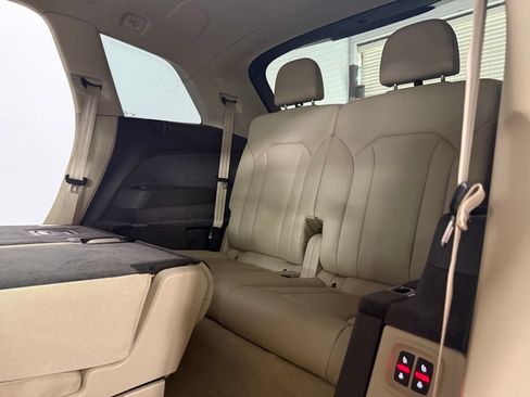 Used 2019 Audi Q7 2.0T Premium Plus w/ Premium Plus Package AWD/4WD image 11