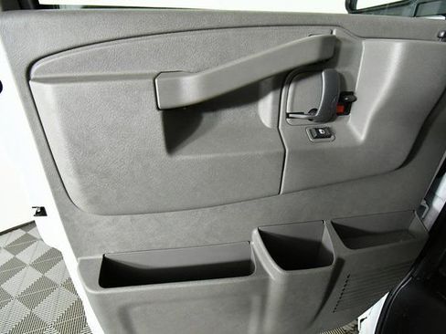 New 2025 Chevrolet Express 3500 Work Van w/ Driver Convenience Package image 21