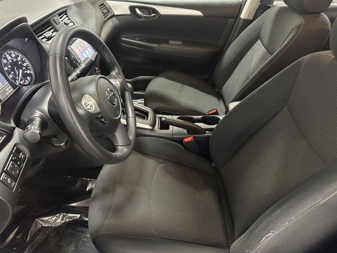 Used 2019 Nissan Sentra S image 9