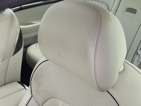 Used 2017 Genesis G90 3.3T Premium RWD image 16