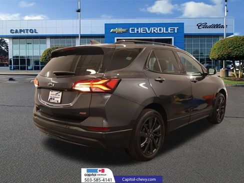 Used 2023 Chevrolet Equinox RS w/ RS Leather Package AWD/4WD image 3