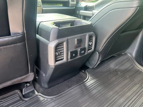 Used 2019 Ford F150 Raptor w/ Equipment Group 802A Luxury AWD/4WD image 16