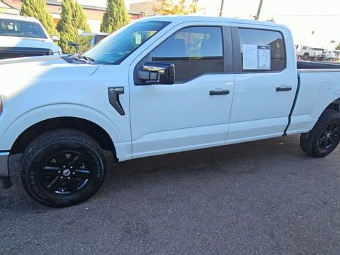 Used 2022 Ford F150 XLT w/ Trailer Tow Package image 4