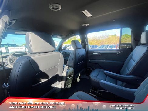 New 2026 GMC Acadia AT4 w/ Luxury Package image 14