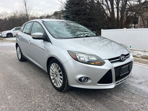 Used 2012 Ford Focus Titanium image 6