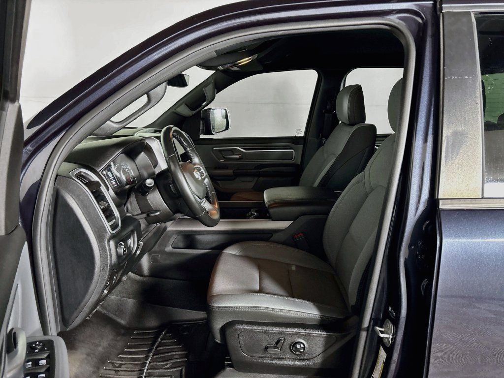 Used 2021 RAM 1500 Big Horn AWD/4WD image 11