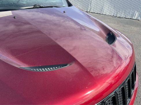 Used 2016 Jeep Grand Cherokee SRT image 10