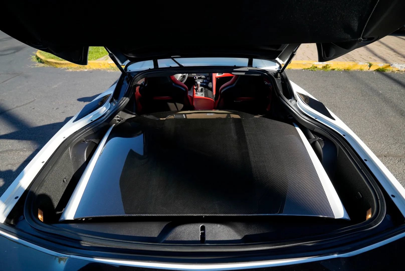 Used 2014 Chevrolet Corvette Stingray Coupe w/ Z51 3LT RWD image 38