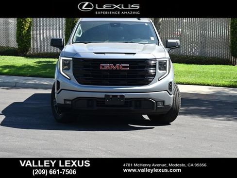 Used 2024 GMC Sierra 1500 Elevation AWD/4WD image 2