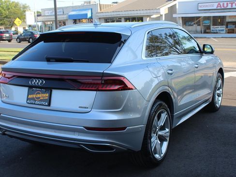 Used 2022 Audi Q8 Premium Plus image 3