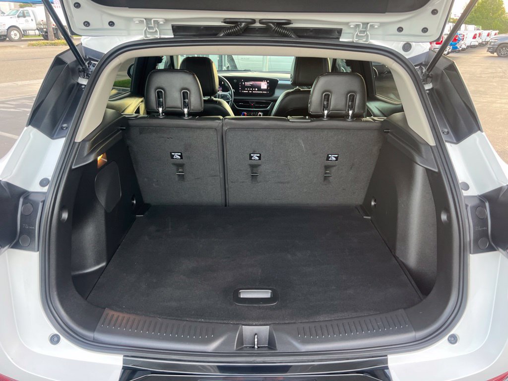 Used 2024 Buick Encore GX Sport Touring FWD image 32