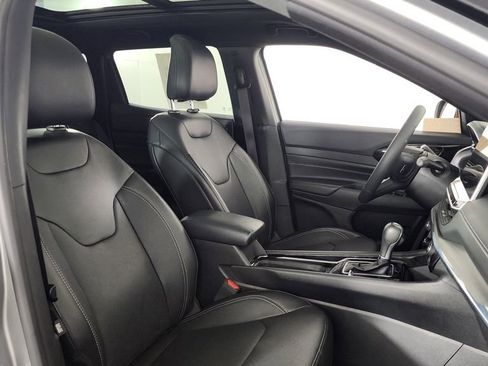 Used 2023 Jeep Compass High Altitude image 32