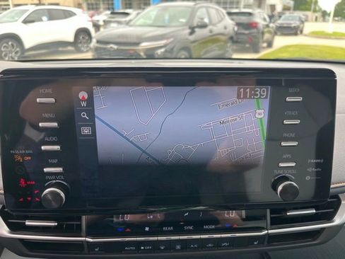 Used 2024 Toyota Sienna XSE FWD image 23