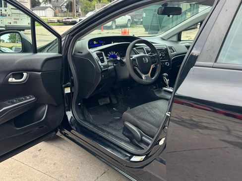 Used 2013 Honda Civic LX image 4