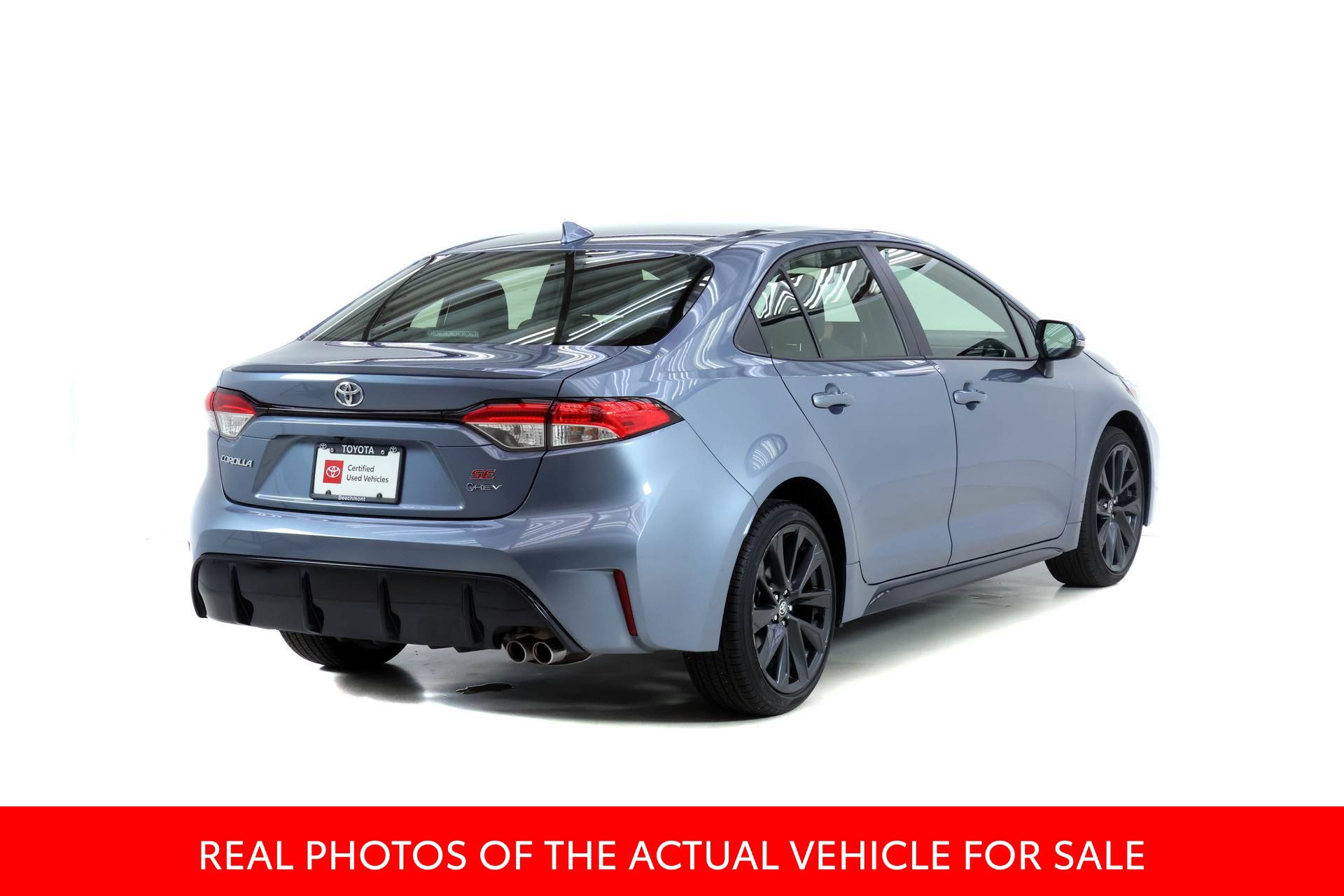 Certified 2026 Toyota Corolla SE FWD image 2