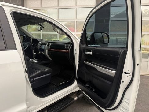 Used 2014 Toyota Tundra Limited w/ TRD Off Road Package image 18