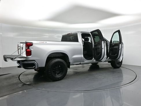Used 2020 Chevrolet Silverado 1500 LT w/ Trailering Package AWD/4WD image 5