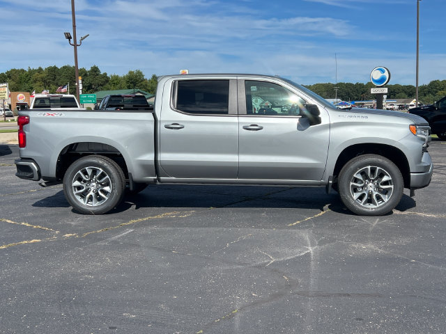 New 2026 Chevrolet Silverado 1500 RST w/ LPO, Dark Essentials Package AWD/4WD image 40