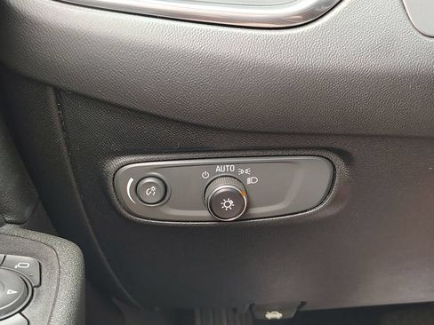 Certified 2018 Chevrolet Equinox LT FWD image 27