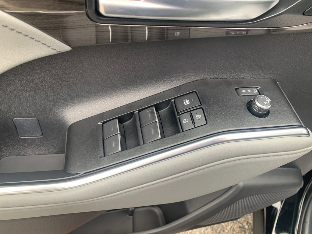 New 2026 Toyota Highlander Limited AWD/4WD image 12