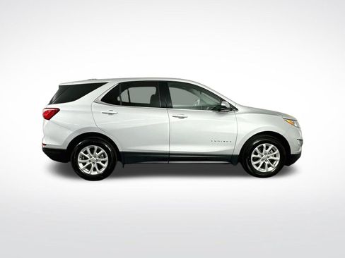 Used 2020 Chevrolet Equinox LT w/ Driver Convenience Package FWD image 9