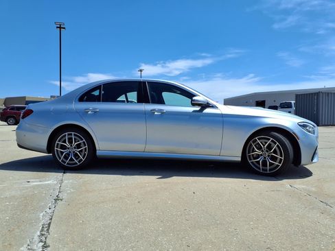 Used 2021 Mercedes-Benz E 350 4MATIC Sedan image 31