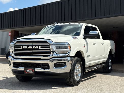 Used 2022 RAM 2500 Laramie AWD/4WD image 3