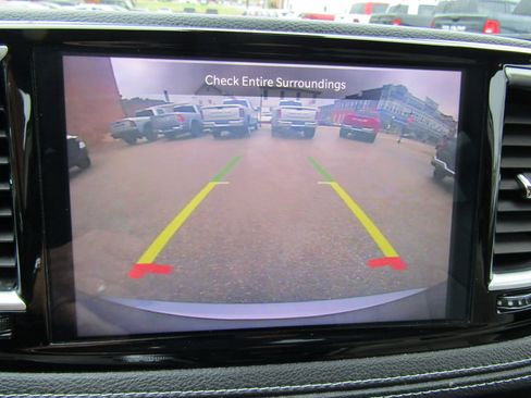 Used 2021 Chrysler Pacifica Limited w/ Uconnect Theater Family Group image 31