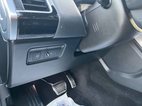 Used 2019 Land Rover Range Rover Sport HSE Dynamic image 13