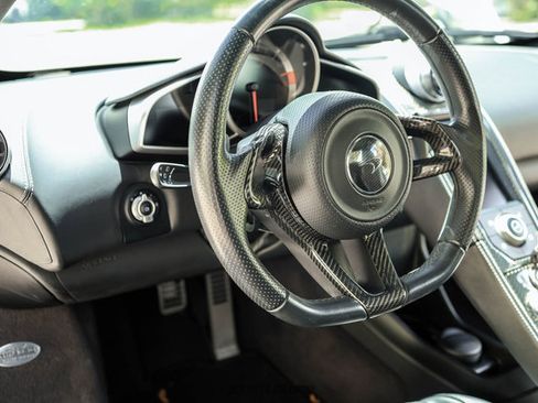 Used 2014 McLaren MP4-12C Spider RWD image 46