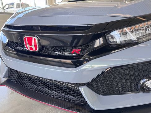 Used 2019 Honda Civic Type R image 16