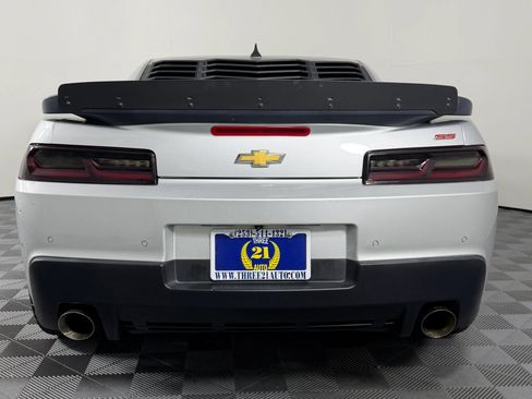 Used 2015 Chevrolet Camaro SS w/ RS Package RWD image 9