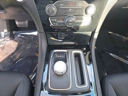 Used 2023 Chrysler 300 Touring w/ Sport Appearance Package image 24