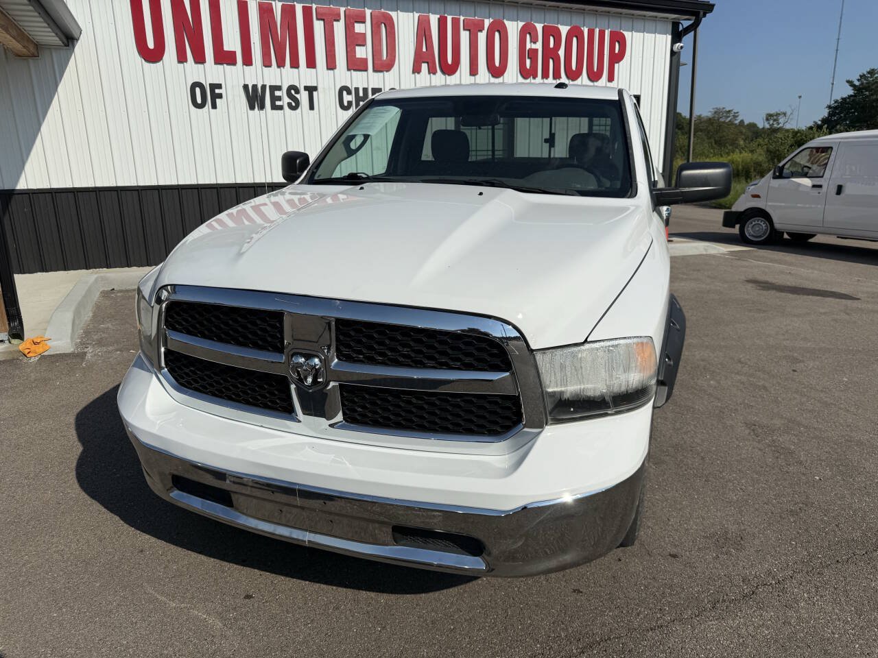 Used 2013 RAM 1500 Classic SLT AWD/4WD image 2