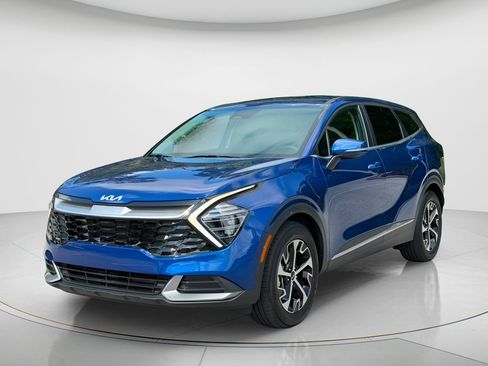 Used 2025 Kia Sportage EX FWD image 1