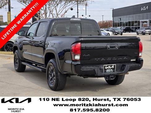 Used 2021 Toyota Tacoma SR5 w/ Trail Edition image 3
