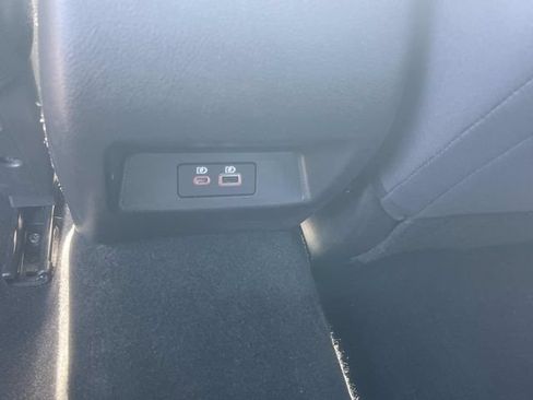 Used 2025 Nissan Altima 2.5 SV FWD image 16