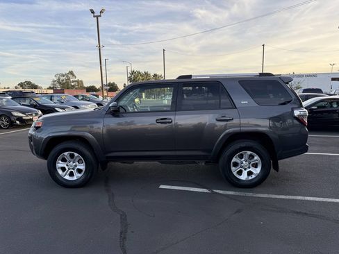 Used 2019 Toyota 4Runner SR5 image 6