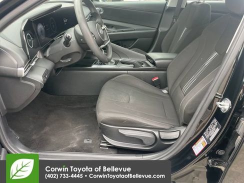 Used 2024 Hyundai Elantra SEL FWD image 9