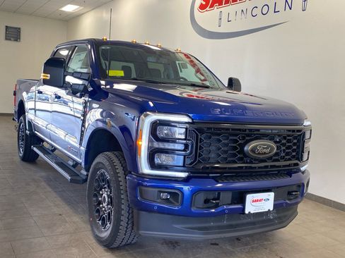 New 2026 Ford F350 Lariat w/ Black Appearance Package AWD/4WD image 2