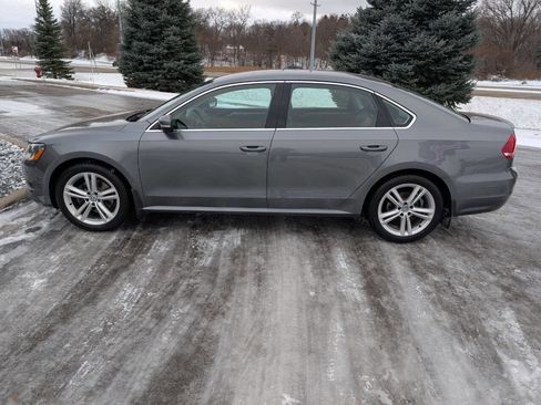 Used 2015 Volkswagen Passat TDI SE image 6